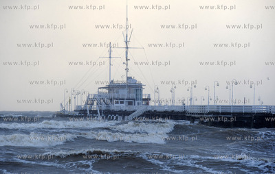 Sopot. Wichura i sniezyca w Sopocie. 05.01.2017 fot....