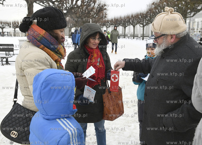 Sopot. Plac Kuracyjny i Molo. Akcja Ultra Krew - bieg...