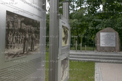 Obelisk ku czci zmarłych i zamordowanych więźniarek...