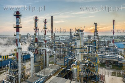 Rafineria Grupy Lotos. 25.09.2015 fot. Wojtek Jakubowski...