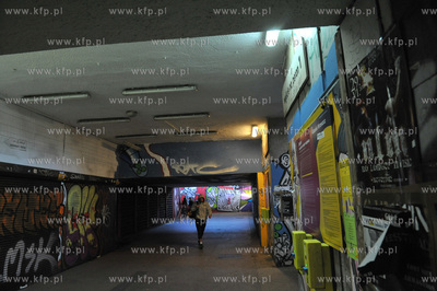 Gdańsk Wrzeszcz. Tunel i przejście pod dworcem PKP....