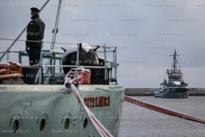 Okręt-muzeum ORP "Błyskawica" opuścił Nabrzeże...