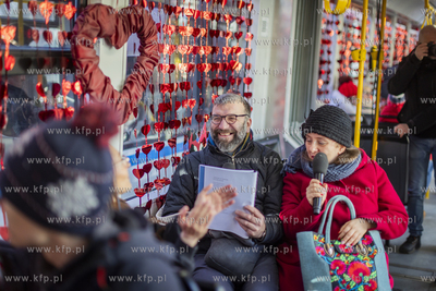 Specjalnie udekorowany walentynkowy tramwaj Bombardier...
