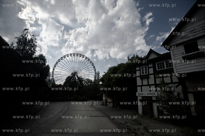 Berlin stolica Niemiec. Nz. Opuszczone wesole miasteczko...