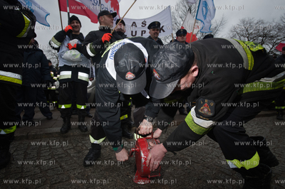 Demonstracja sluzb mundurowych z wojewodzctwa pomorskiego...