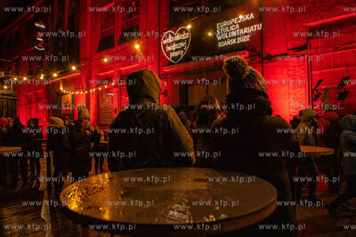 Gdańsk, Ulica Elektryków.  Finał Wielkiej Orkiestry...