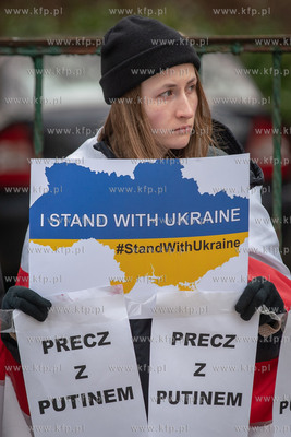 Gdańsk. Manifestacja pod konsulatem Rosji we Wrzeszczu....