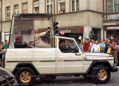 Papiez Jan Pawel II w Trojmiescie. Stara Oliwa. 5.06.99...