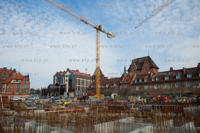 Gdansk. Budowa Teatru Szekspirowskiego. 
11.04.2012
fot....