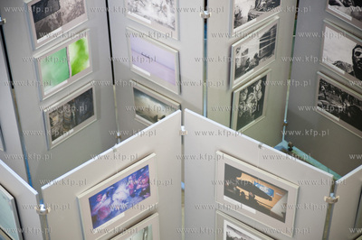 Gdansk. CH Manhattan. Wystawa prac nagrodzonych w XVI...