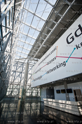 Gdynia. Uroczyste otwarcie nowych obiektow
Pomorskiego...