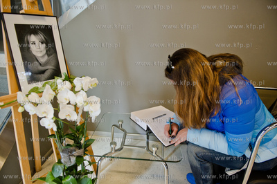 Gdynia. Infobox. Mieszkancy trojmiasta wpisuja sie...