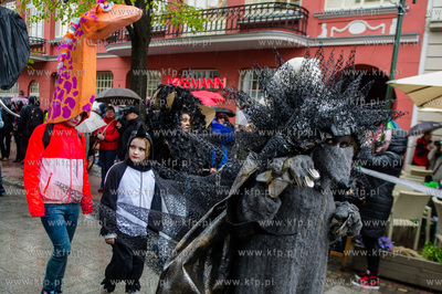Sopocka Majowka. Parada Zwierzat - Krol Lew i jego...