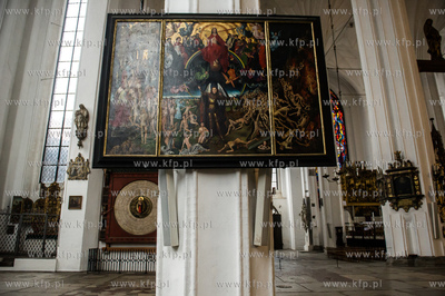 Gdansk. Bazylika Mariacka. Nowe miejsce ekspozycji...