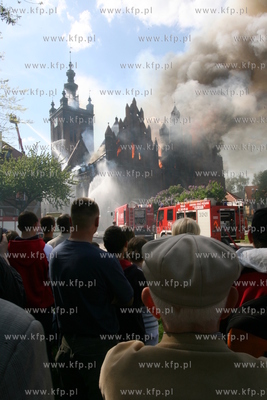 Pozar zabytkowego kosciola sw Katarzyny w Gdansku.
22.05.2006
Fot....