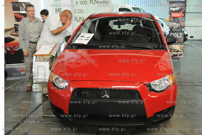 Trojmiejskie Targi Motoryzacyjne w hali wystawienniczej...