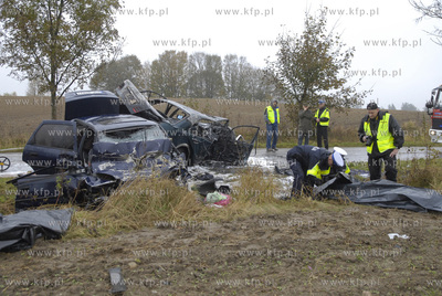 Borzytuchom pod Bytowem. W czolowym zderzeniu dwoch...