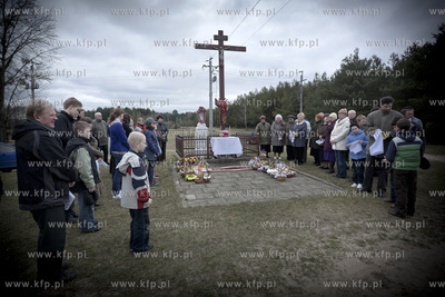 Bialystok-Ogrodniczki. Swieta Wielkanocne w kosciele...