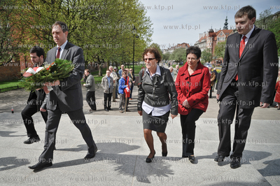 Minuta ciszy poswiecona poslane Izabeli Jarugi-Nowackiej,...