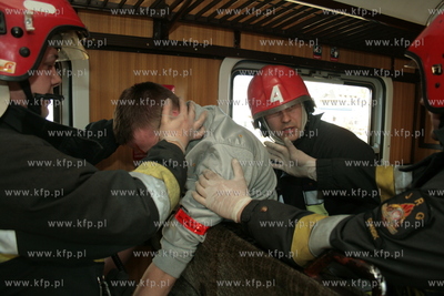 Cwiczenia wypadku masowego z duza iloscia osob poszkodowanych...