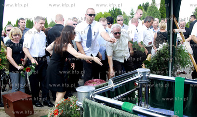 Na cmentarzu w Chojnicach pochowano straznika ze Schroniska...