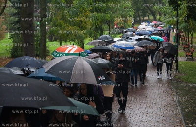 Starogard Gdański. Ogólnopolski czarny protest kobiet....