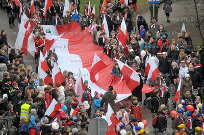 Gdanska Parada Niepodleglosci na ul. Podwale Staromiejskie....