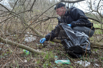 Gdansk. Staw Wrobla, dzielnica Piecki Migowo. Spoleczna...