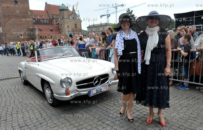 Gdansk. Targ Weglowy. XV Zlot Zabytkowych Mercedesow.
28.05.2016...