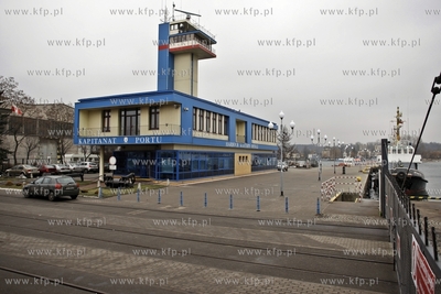 Gdynia. Port. Kapitanat.
22.02.2012
fot. Krzysztof...