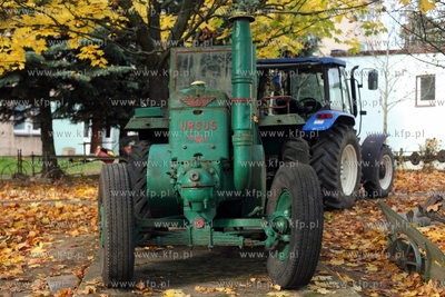 Traktor Ursus C451, ktory od przeszło 40 lat zdobi...