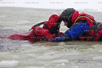 Wspólne ćwiczenia lodowe jednostek Komendy Miejskiej...