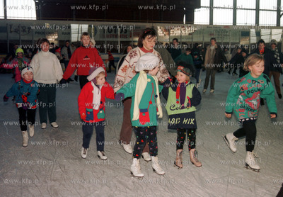 Hala Olivia w Gdansku. Lodowisko 02.97 fot. Maciej...