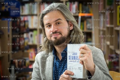 Empik, Galeria Baltycka, Rozmowa z Jakubem Szamałkiem...