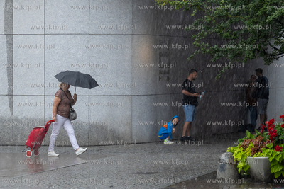 Gwałtowna ulewa w Gdyni. 24.07.2024 / fot. Anna Rezulak...