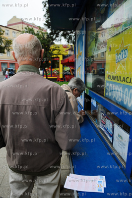 Gdansk. Wrzeszcz. Kolektura Lotto. Kumulacja 50 000...