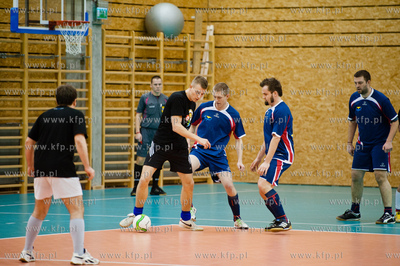 Gdansk. Pierwszy Walentynkowy Turniej halowej pilki...