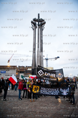 Gdansk. Dzien Gniewu. Manifestacja pod haslem 5 X NIE...