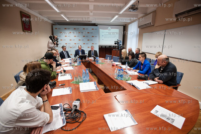 Urzad Miasta Gdanska. Konferencja prasowa podsumowujaca...