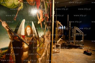 Gdansk. Muzeum Narodowe. Prace badawcze tryptyku Sad...