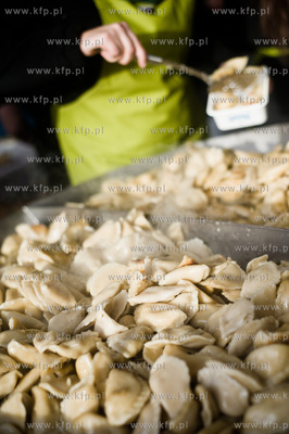 Gdansk. Targ Weglowy. XVIII Wigilia dla ubogich, samotnych...