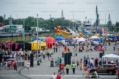 Gdansk. Teren przy Stadione Energa. Festyn Rodzinny...