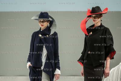 Gdańsk. Teatr Szekspirowski. Gala Bursztynu i Mody...