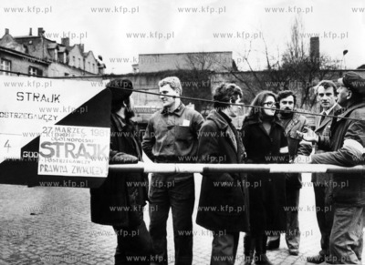 Strajk w zajezdni WPK w Gdansku Wrzeszczu. 27.03.1981...