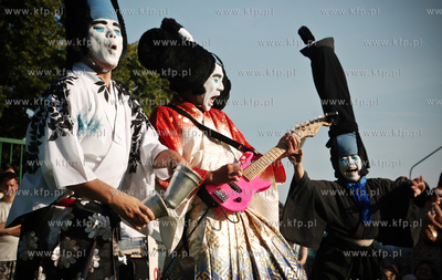 Trzynasta edycja Miedzynarodowego Festiwalu Teatrow...