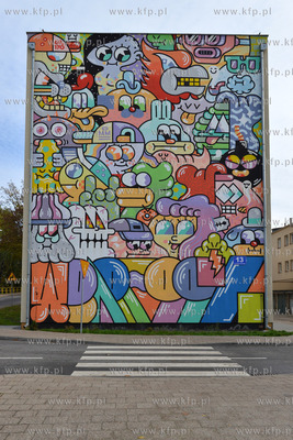 Gdynia. Murale w srodmiesciu miasta m. in. przy ul....