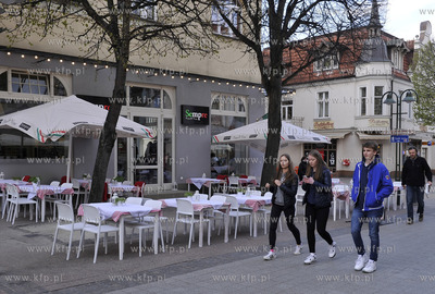 Sopot. Ulica Monte Cassino tzw. Monciak. Na zdjeciu...