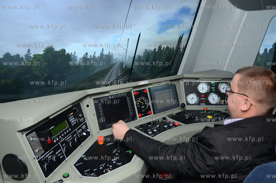 Gdynia. Prezentacja symulatora lokomotywy SIMTRAQ....