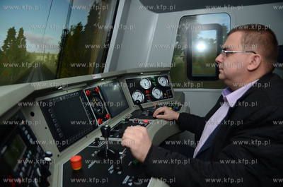 Gdynia. Prezentacja symulatora lokomotywy SIMTRAQ....