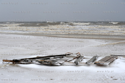 Sopot. Wichura i sniezyca w Sopocie. 05.01.2017 fot....
